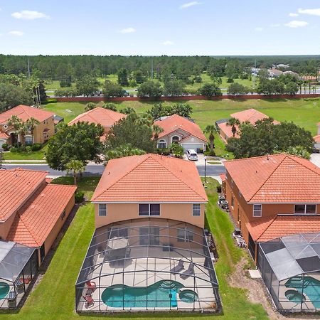 Large Spacious Home W Private Pool & Hot Tub Davenport Eksteriør billede