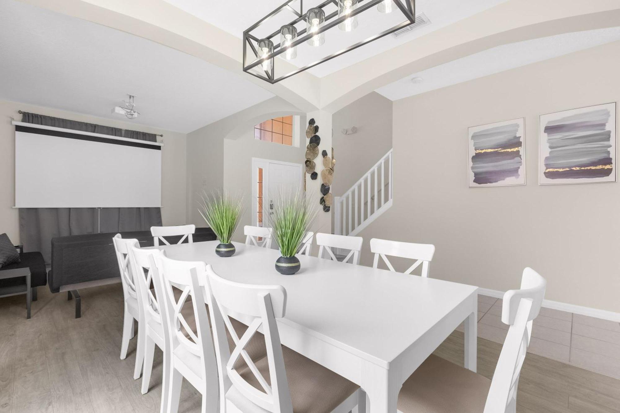 Large Spacious Home W Private Pool & Hot Tub Davenport Eksteriør billede