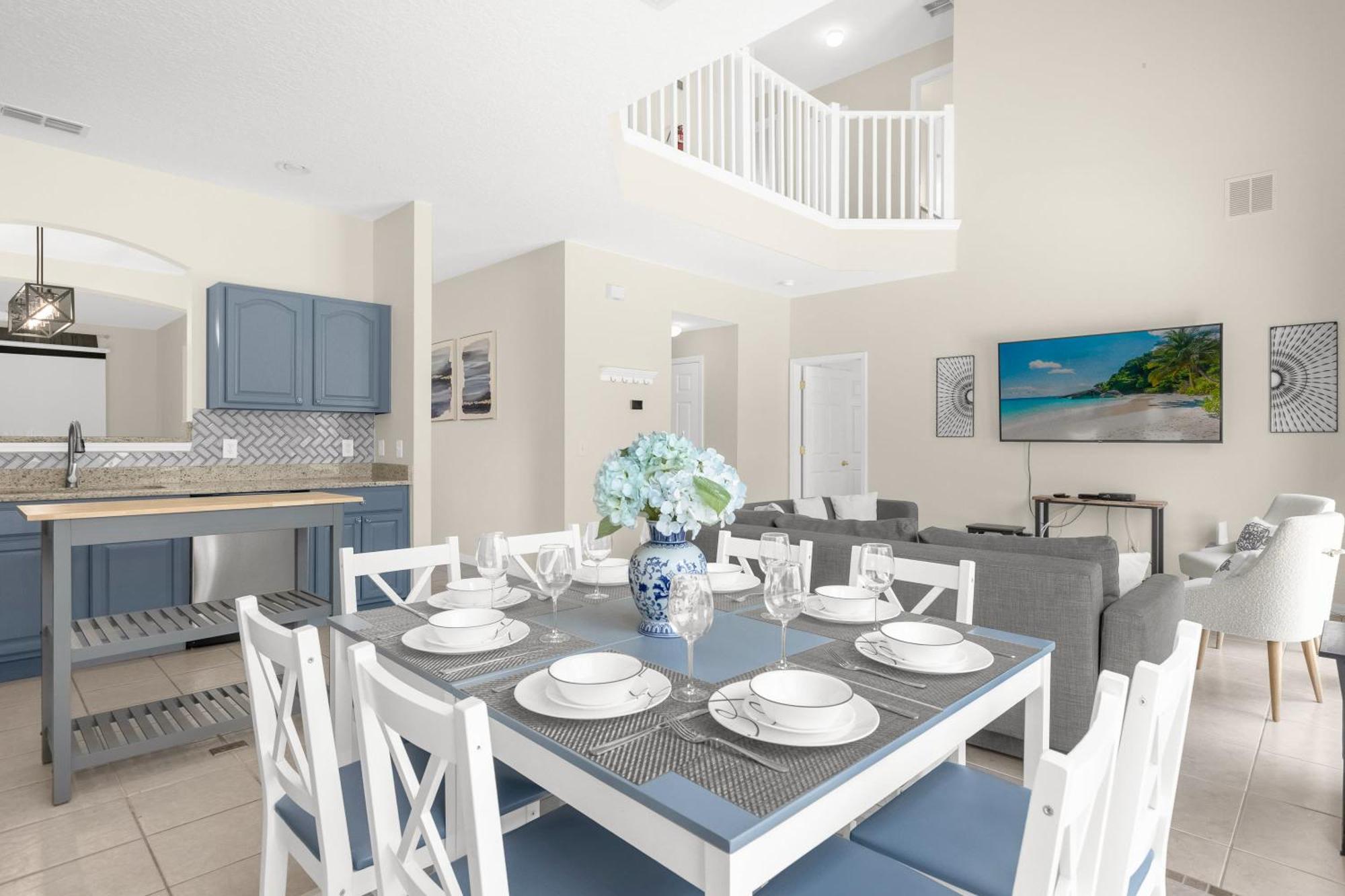 Large Spacious Home W Private Pool & Hot Tub Davenport Eksteriør billede